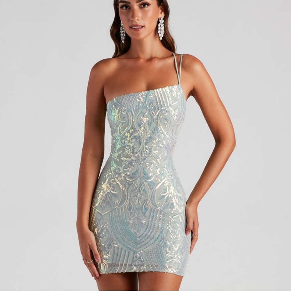 WINDSOR HOMECOMING DRESS XS